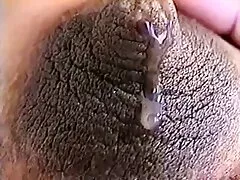 Az emberek az egyetemen, amatőr sex videók hogy megvédje diplomáját,de a tanítványok si szexi ezt a nézetet, majd húzza őt a házába, hogy szex.