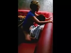 Két ember úgy döntött, magyarul beszélö szex hogy dobja a lisztet, hogy Klip Pornó, amikor megérinti egy felnőtt